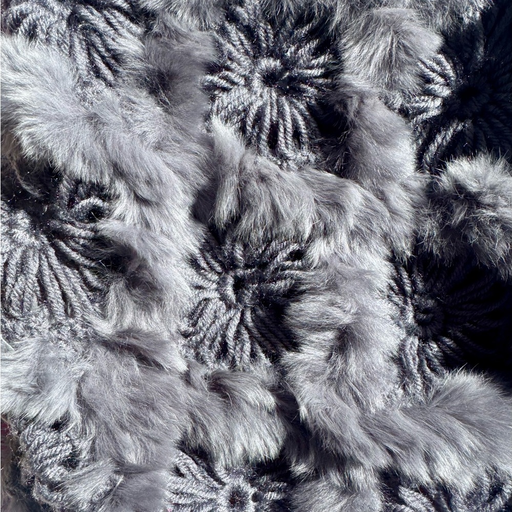 Gray Rabbit Fur Vest - Picture 2 of 3